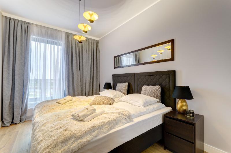 Dom & House - Apartments Brabank Old Town Гданьск Экстерьер фото